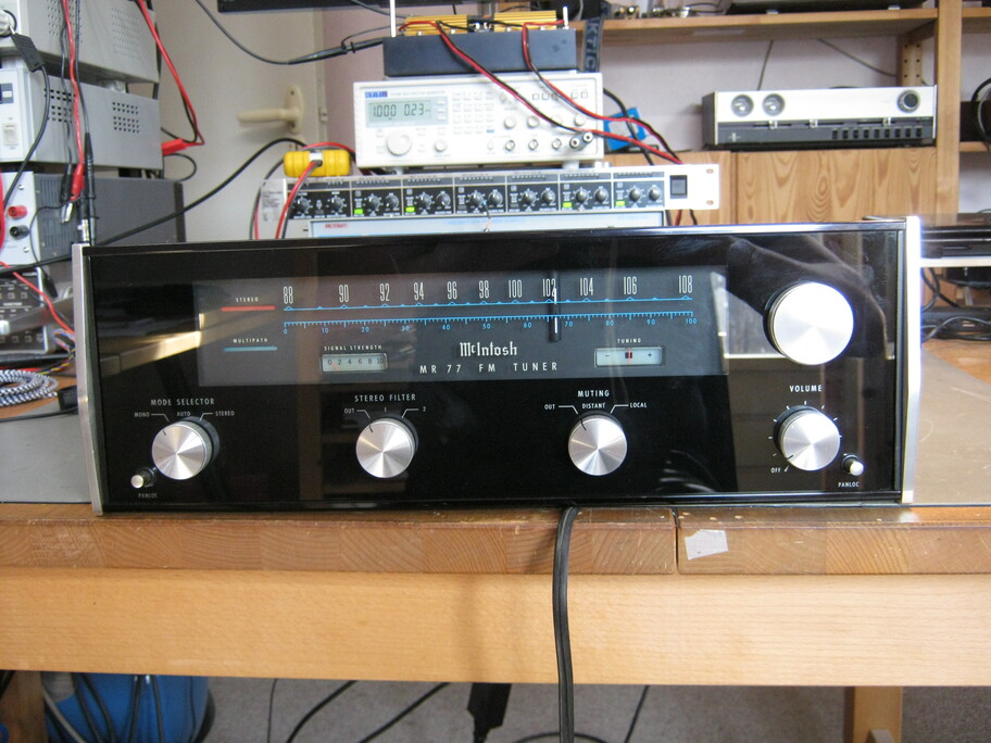McIntosh MR77
